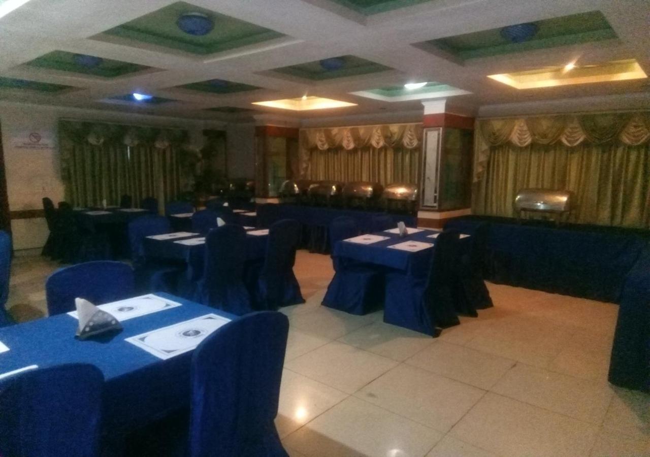 גווהטי Hotel Monsoon Palace מראה חיצוני תמונה